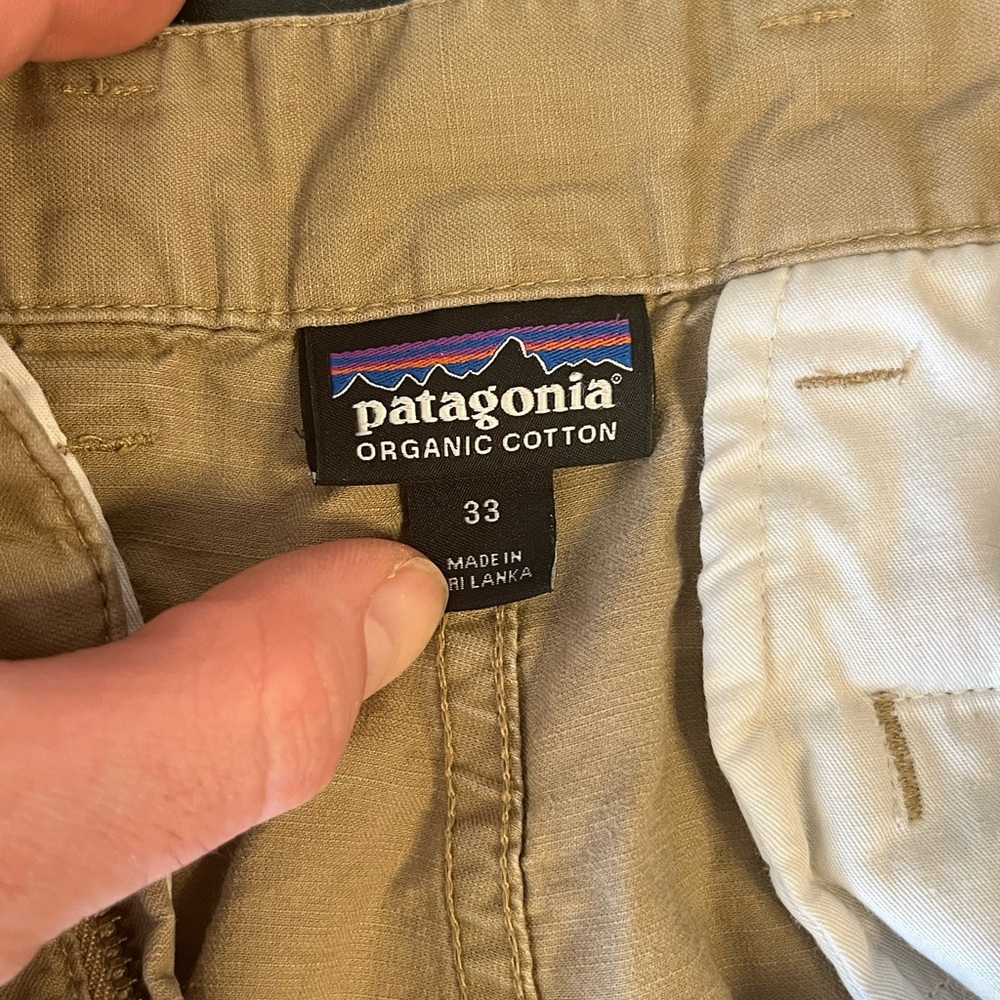 Patagonia Men's Organic Cotton Khakis shorts- Light Brown. 5” INSEAM